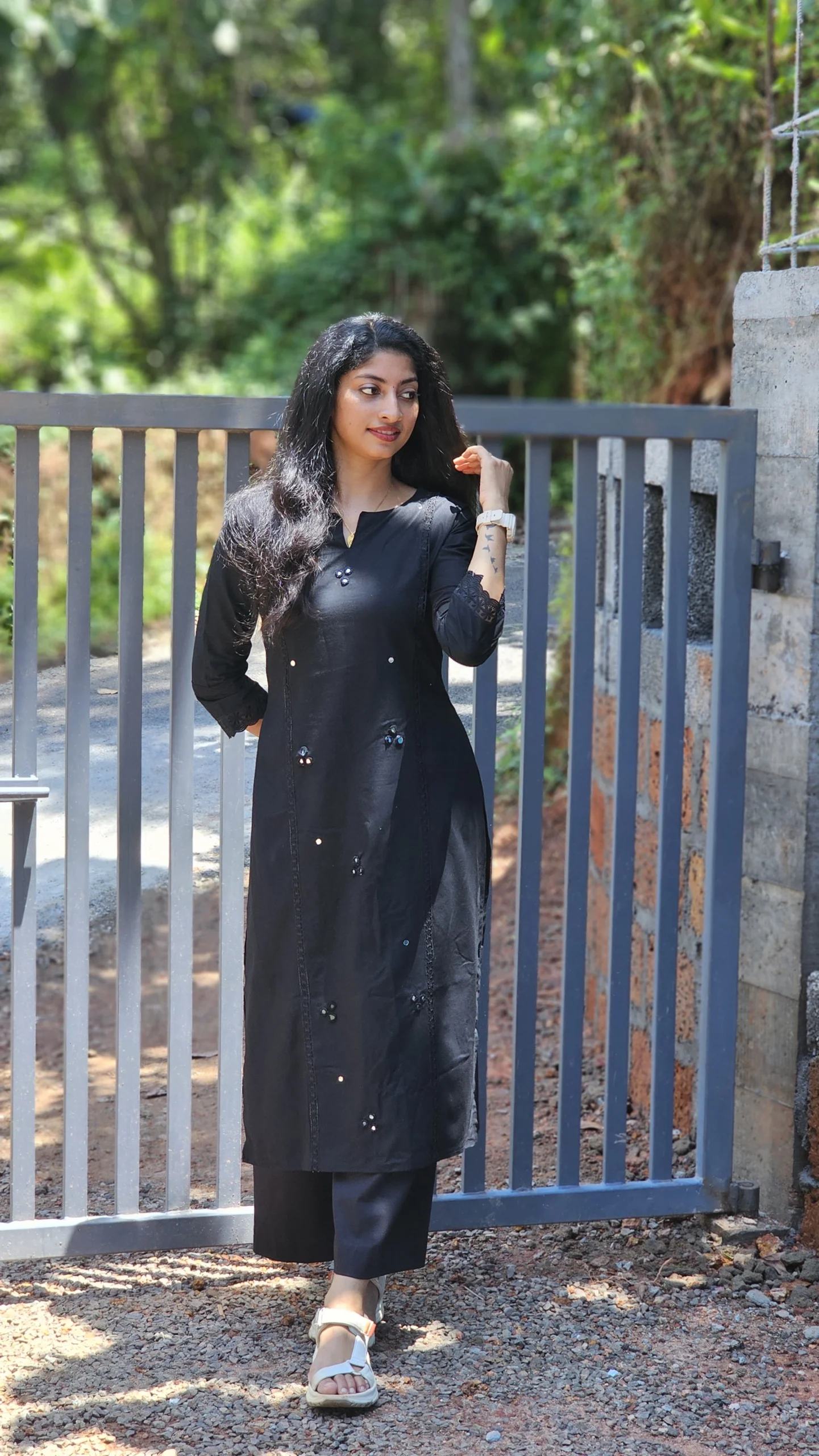 Black Cotton Kurti With Mirror Work - Image 3